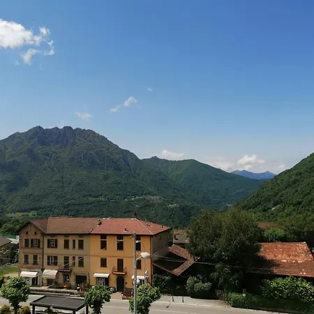 Elegante Tra Montagna E דירה Margno